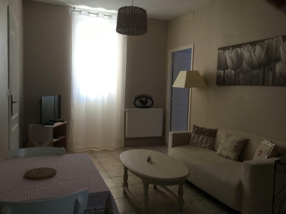 Apartment Le De La Cure